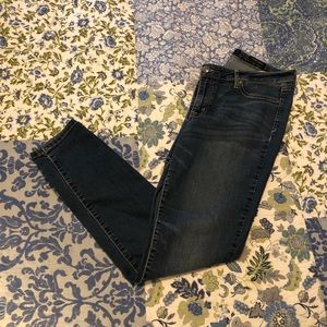 Jessica Simpson kiss me Jegging